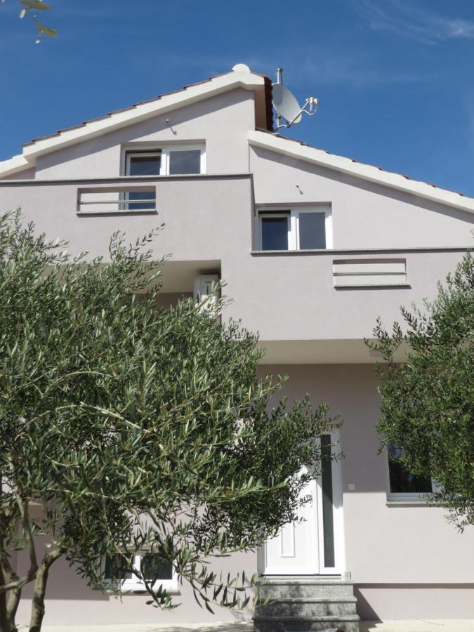 M&L Holliday Home Biograd Na Moru Exterior photo