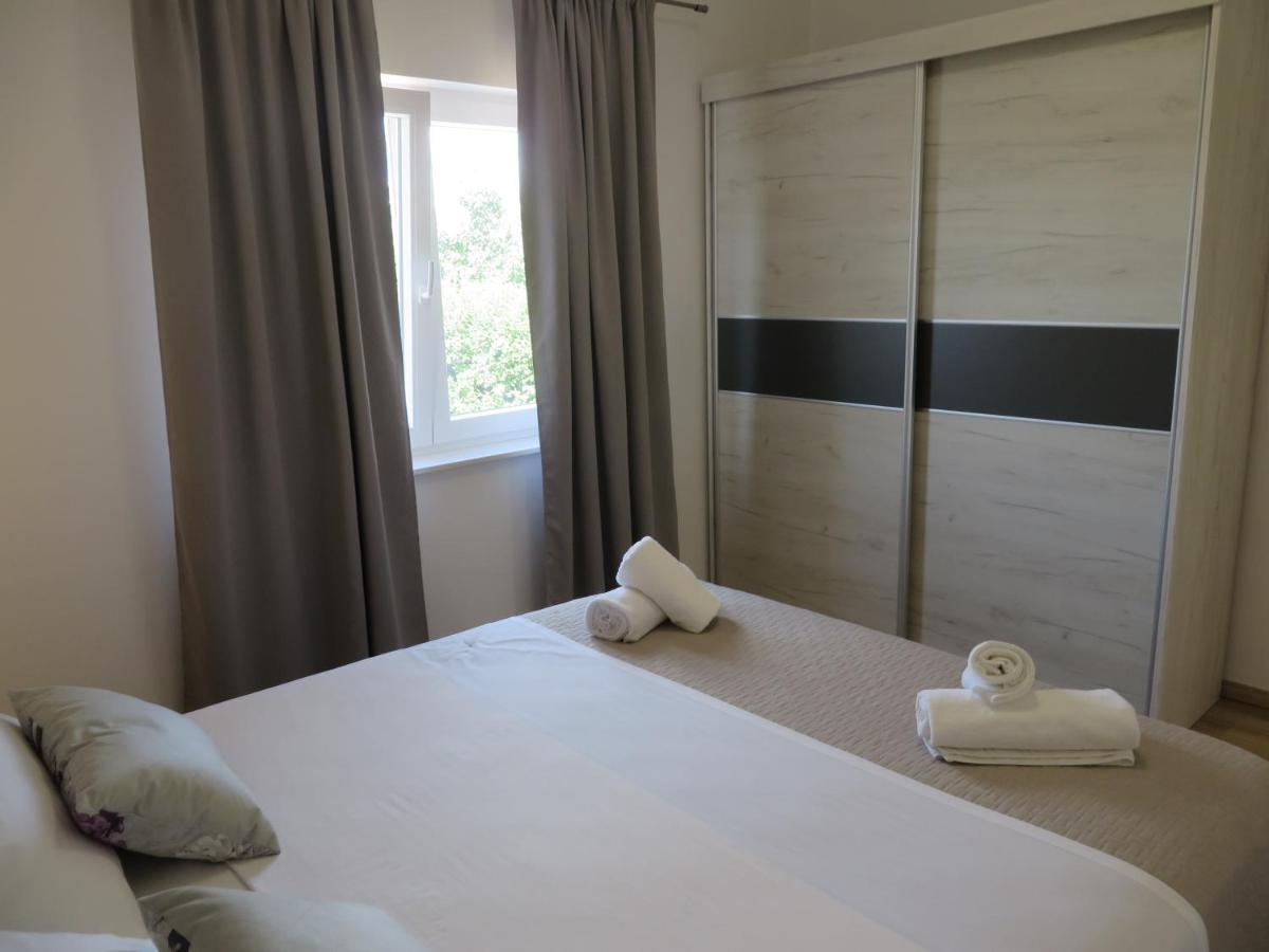 M&L Holliday Home Biograd Na Moru Exterior photo